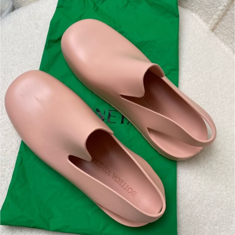 Bottega Veneta Puddle Rubber Slingback Clogs